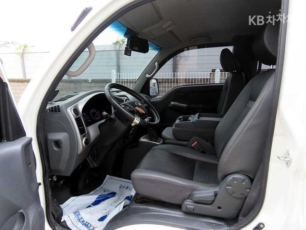 2020 - kia bongo iii