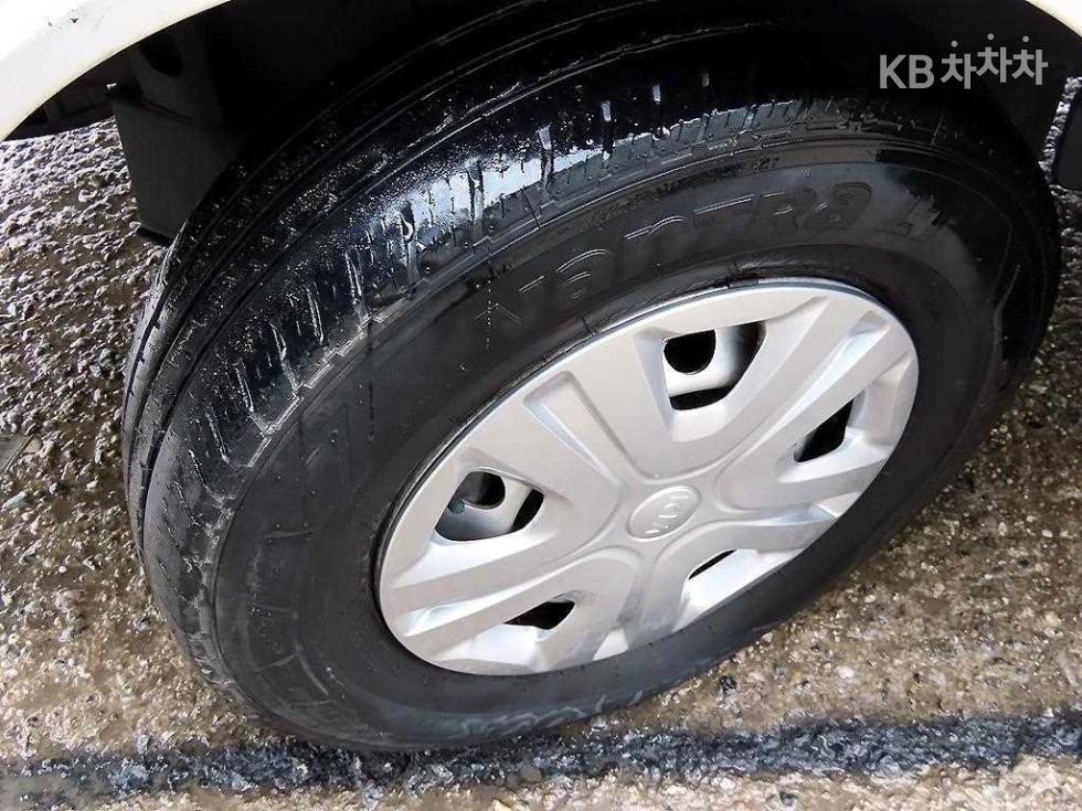 2020 - kia bongo iii