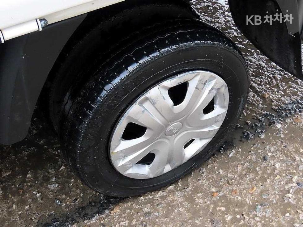 2020 - kia bongo iii