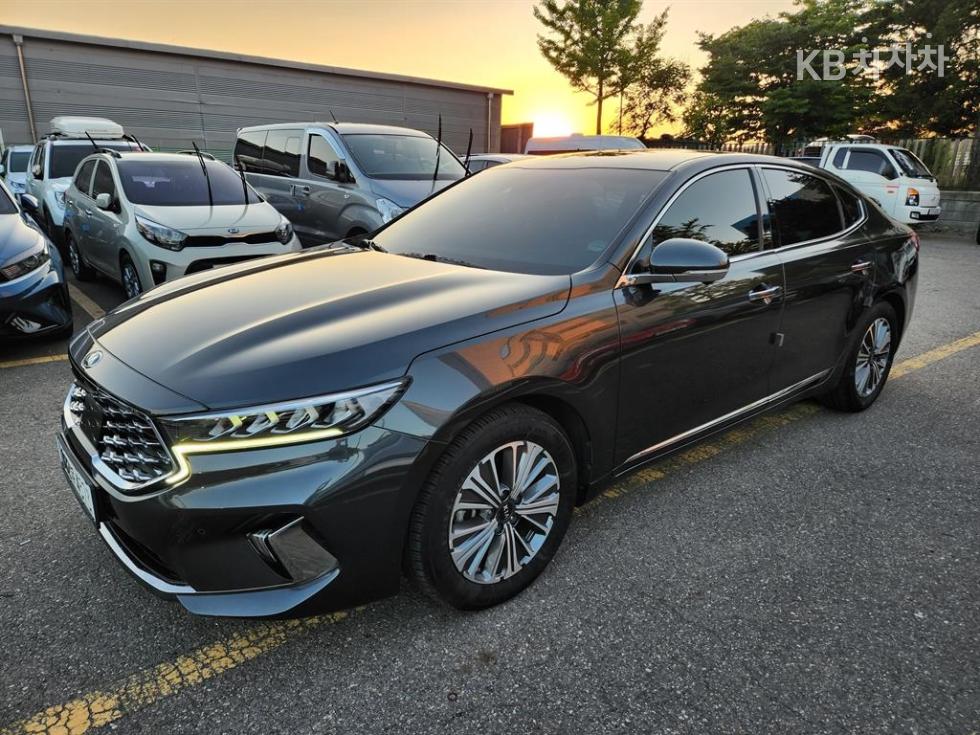 2021 - kia k7