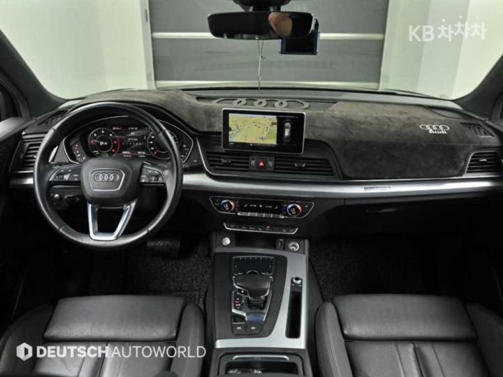 Audi Q5 FY 40 TDI quattro Premium 8