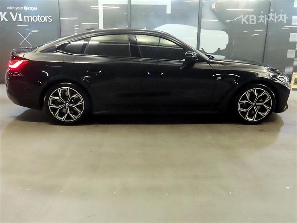 2024 BMW BMW 4 (G22) photo