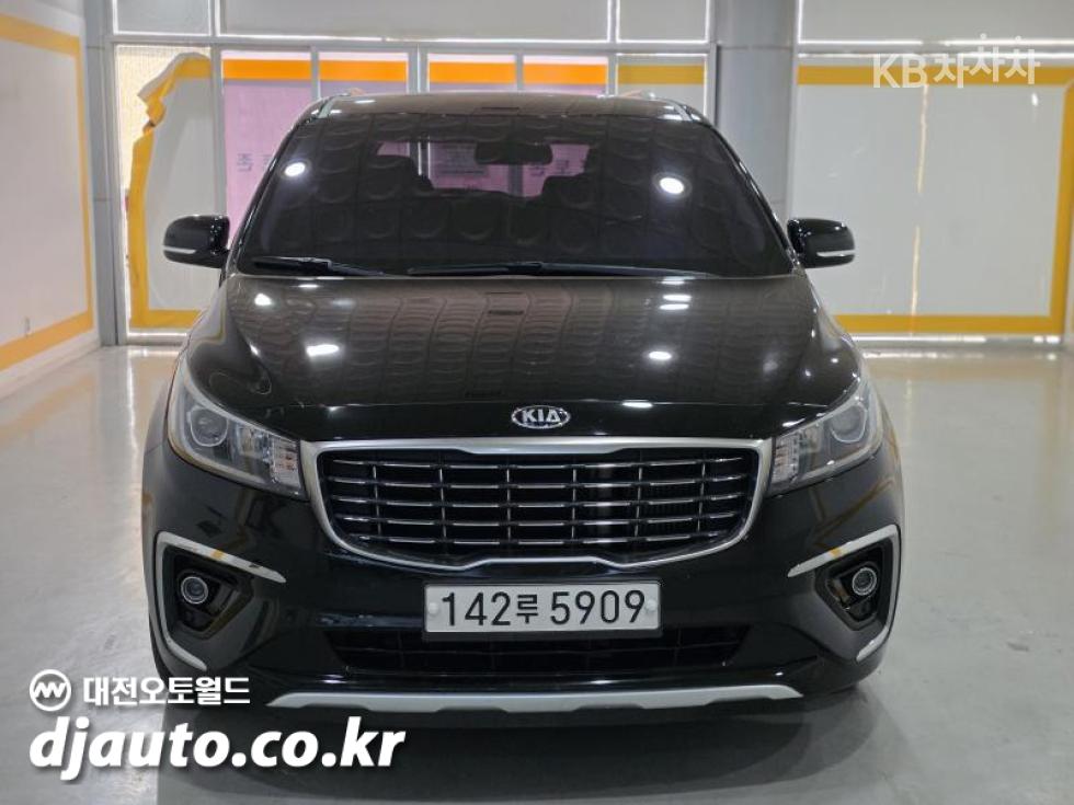 2019 - kia carnival