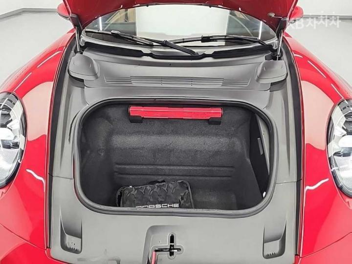 Porsche Carrera 911 992 4S Cabriolet 7