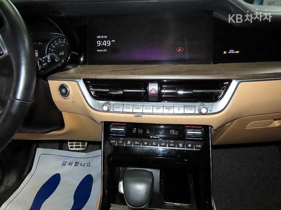 2021 - kia mohave