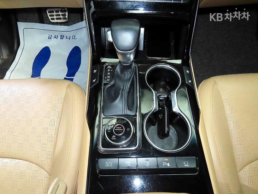 2021 - kia mohave