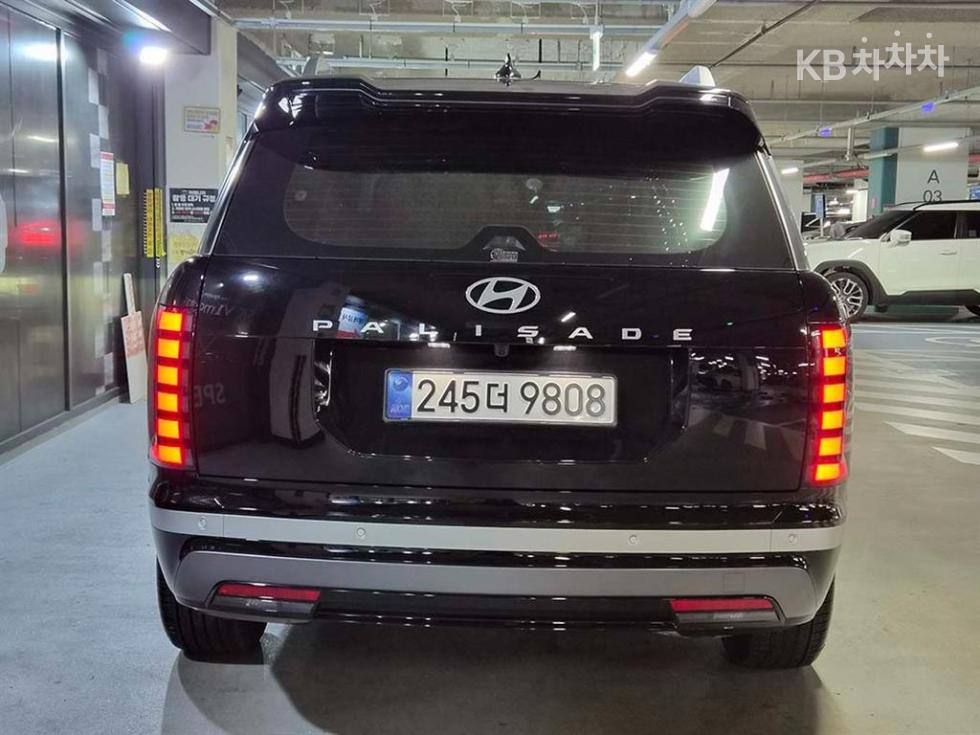 2025 Hyundai Used Car photo