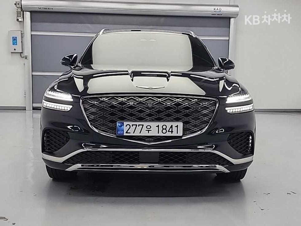 2025 Genesis GV70 photo