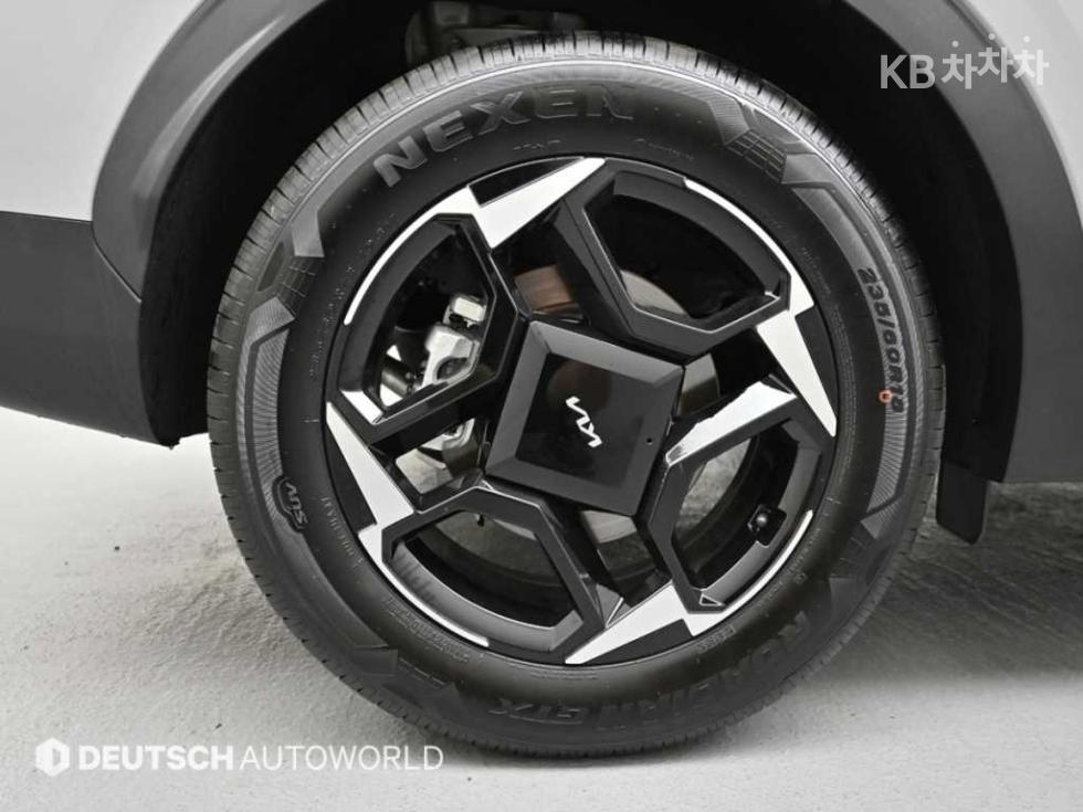 2025 - kia sportage