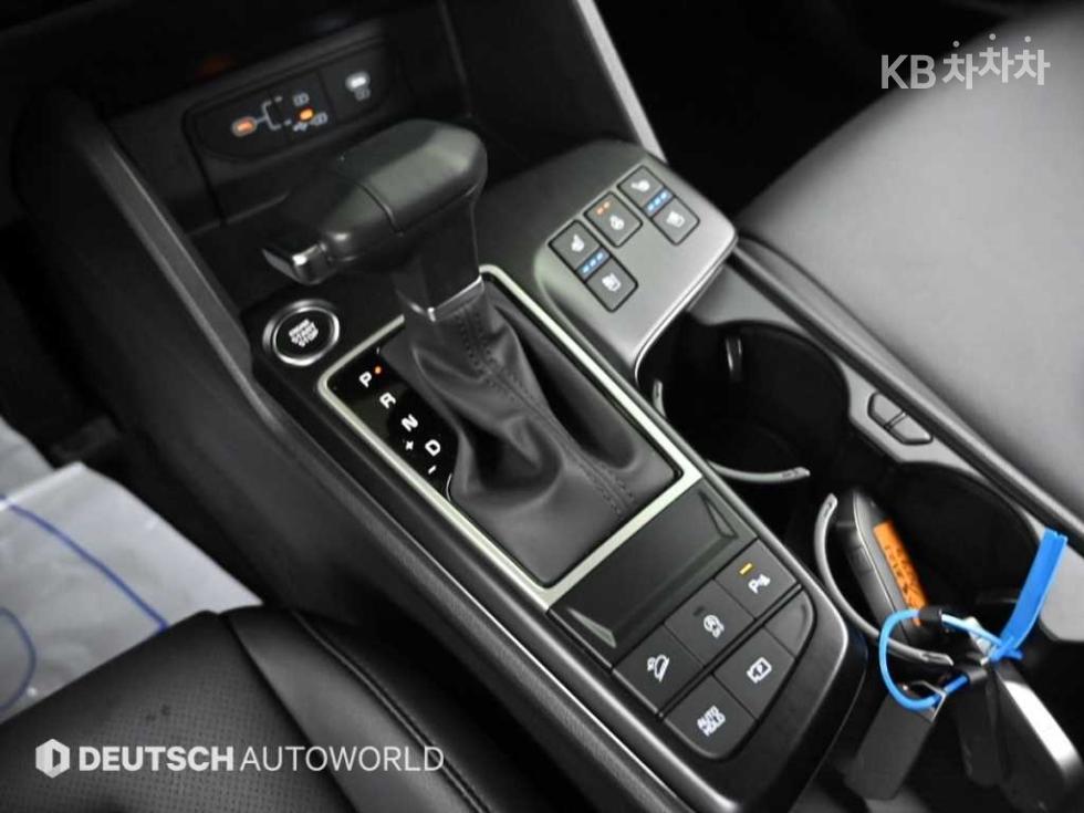 2025 - kia sportage