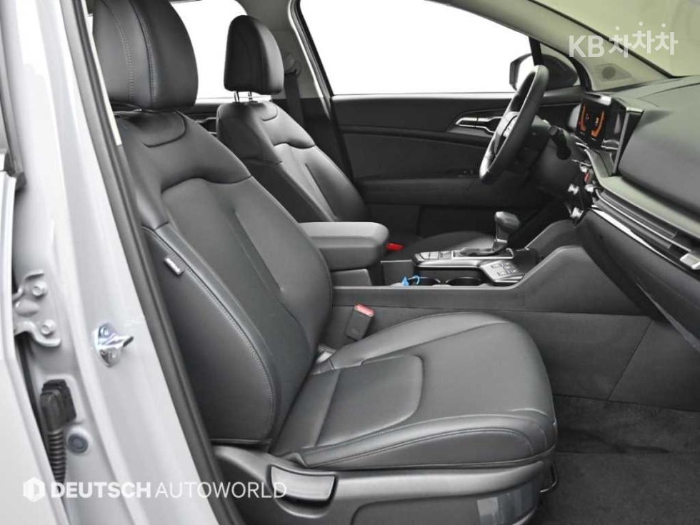 2025 - kia sportage