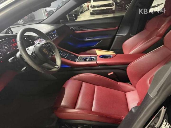 Porsche Taycan 4S 5
