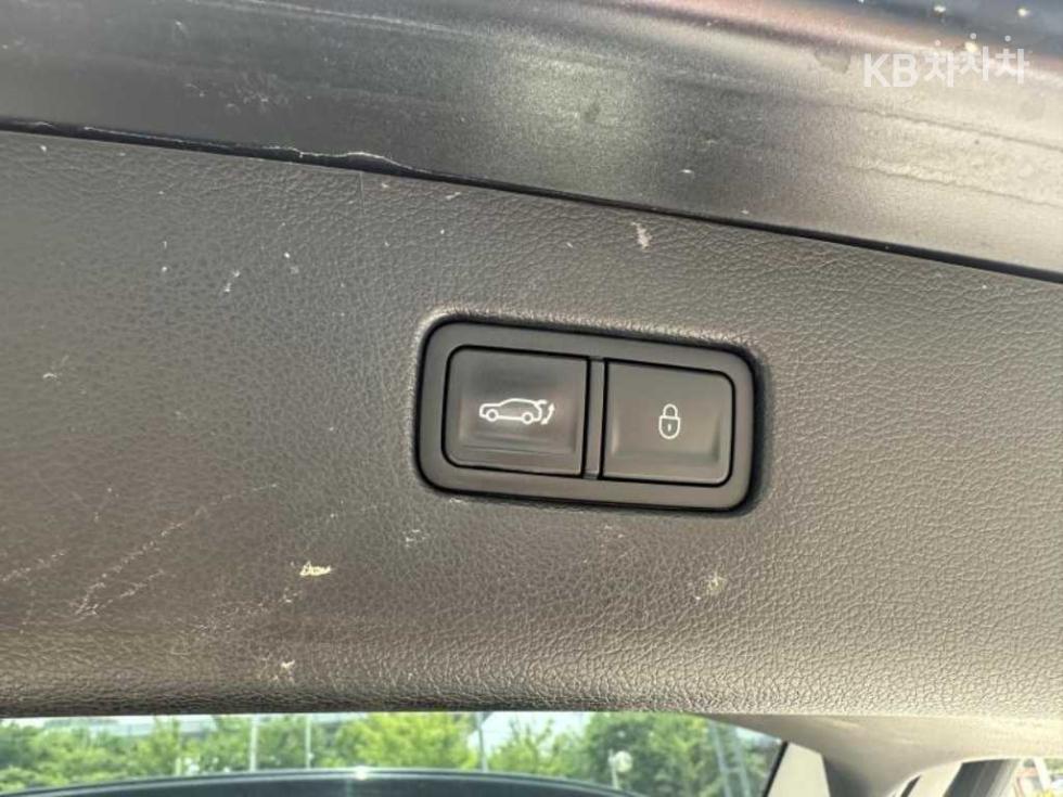 2022 Genesis GV80 photo