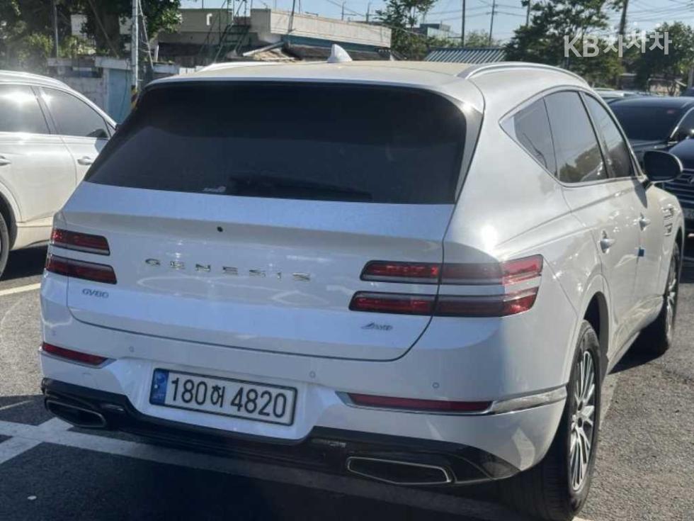 2022 Genesis GV80 photo