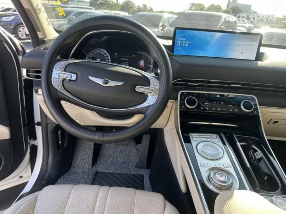 2022 Genesis GV80 photo