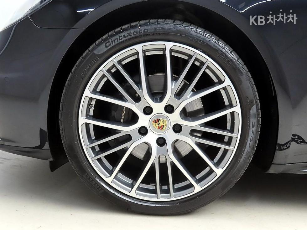 2021 Porsche (971) photo