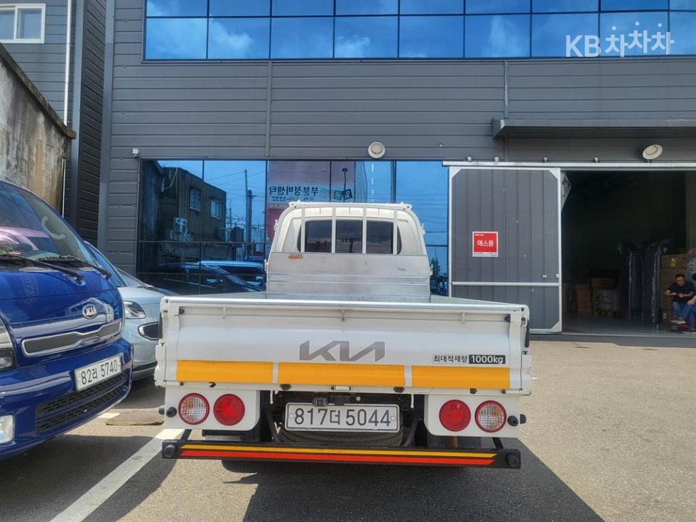 2019 - kia bongo iii