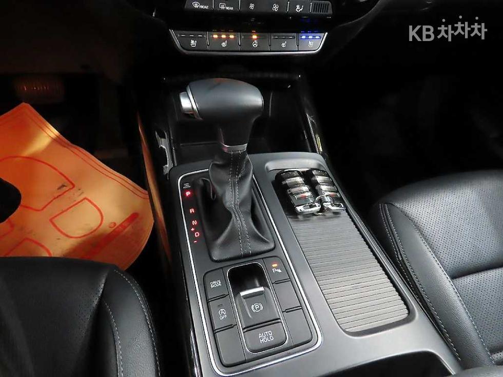 2020 - kia sorento