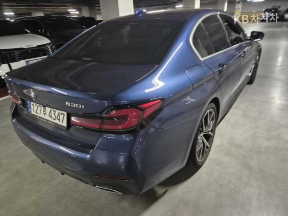 2021 BMW BMW 5 (G30) photo