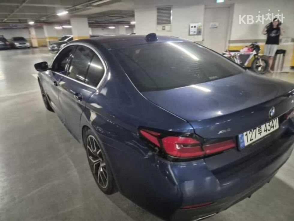 2021 BMW BMW 5 (G30) photo