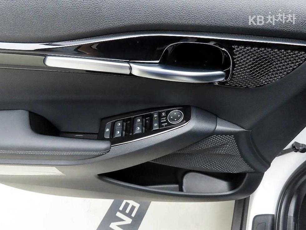 2025 - kia seltos