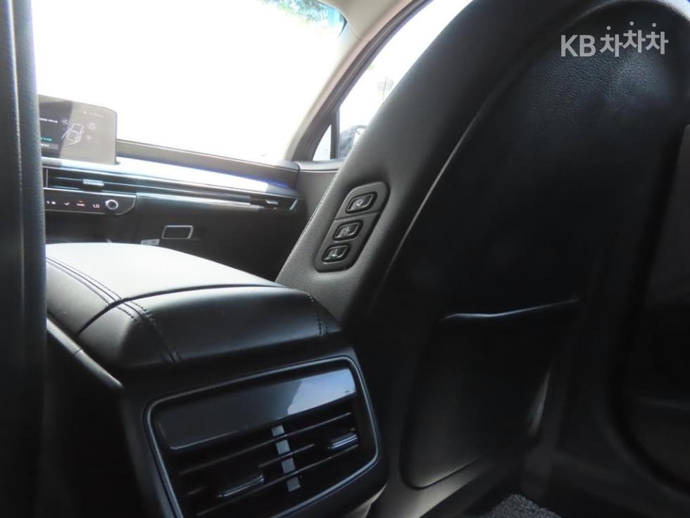 Kia K8 — miniaturë 8