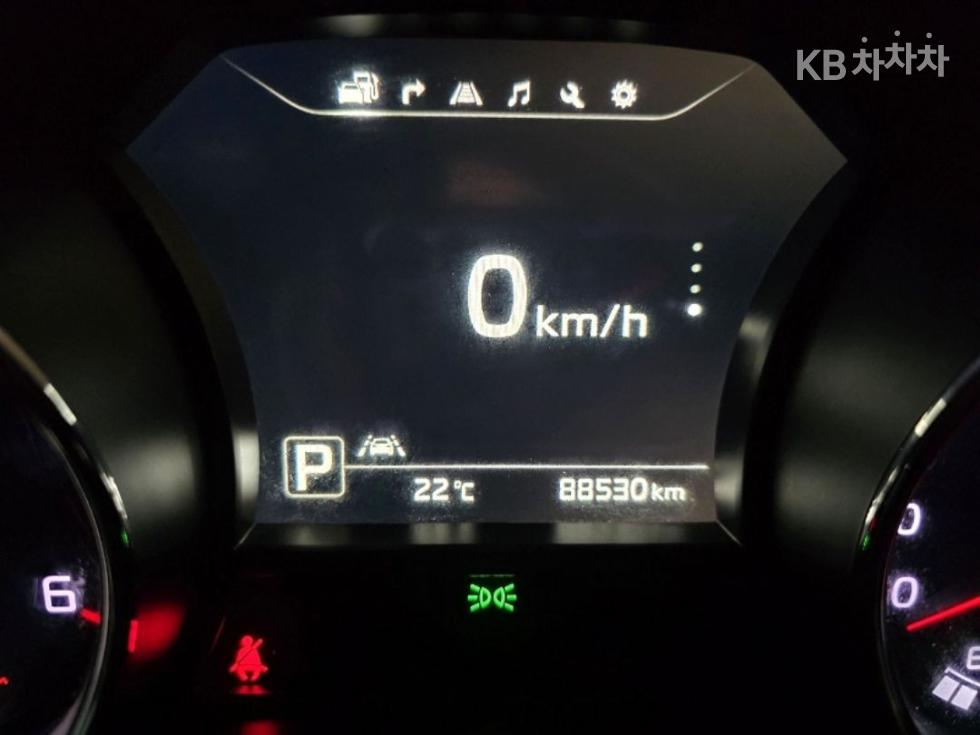 Kia Carnival — miniaturë 11