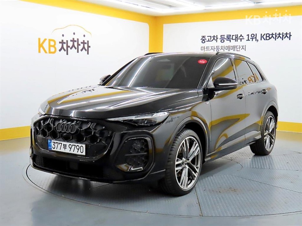 2025 The New Q5(FY) — Korean used car export from SH GLOBAL