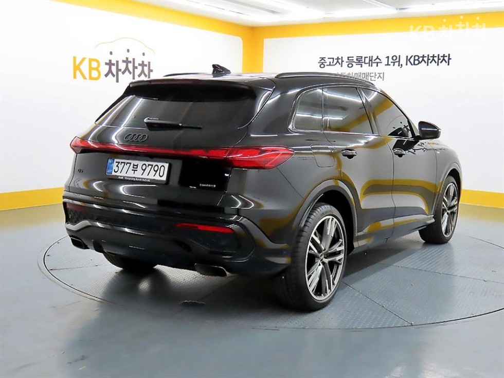 2025 Audi The New Q5(FY) photo