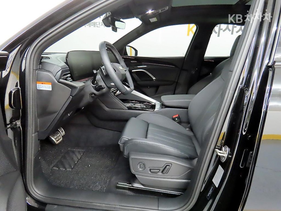 2025 Audi The New Q5(FY) photo