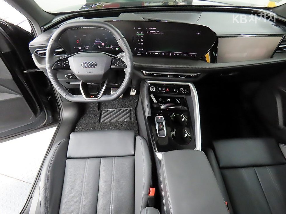 2025 Audi The New Q5(FY) photo