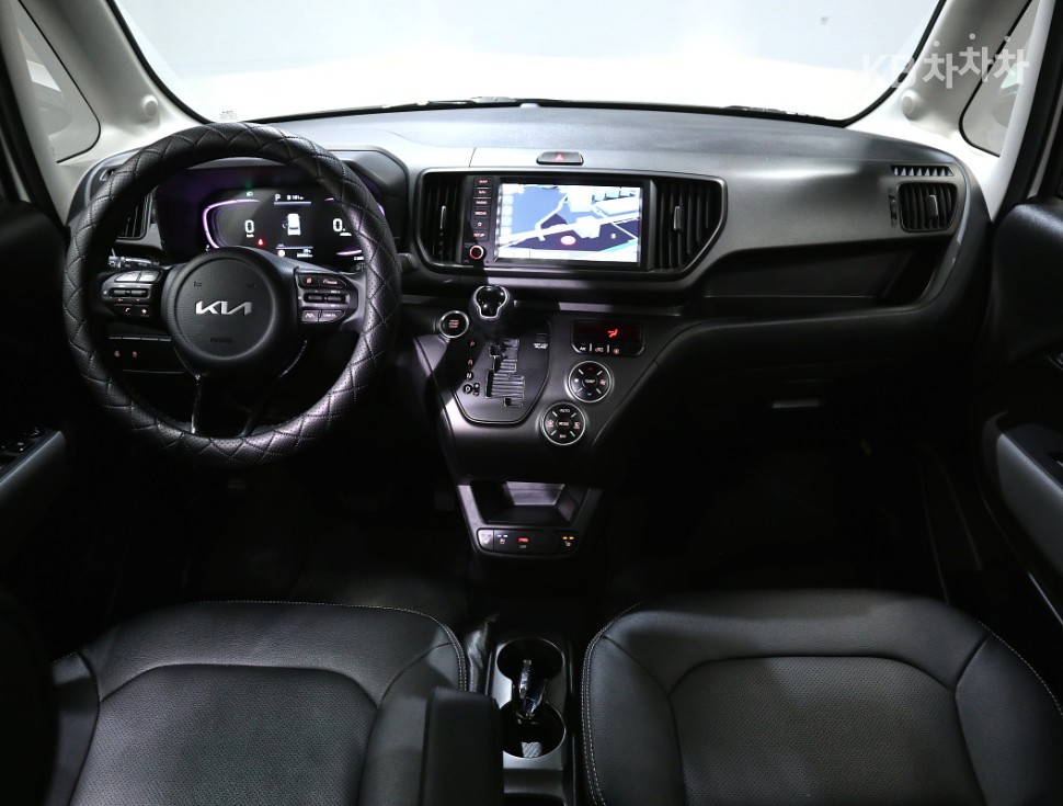 2023 - kia kia
