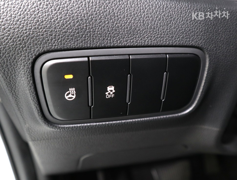 2023 - kia kia