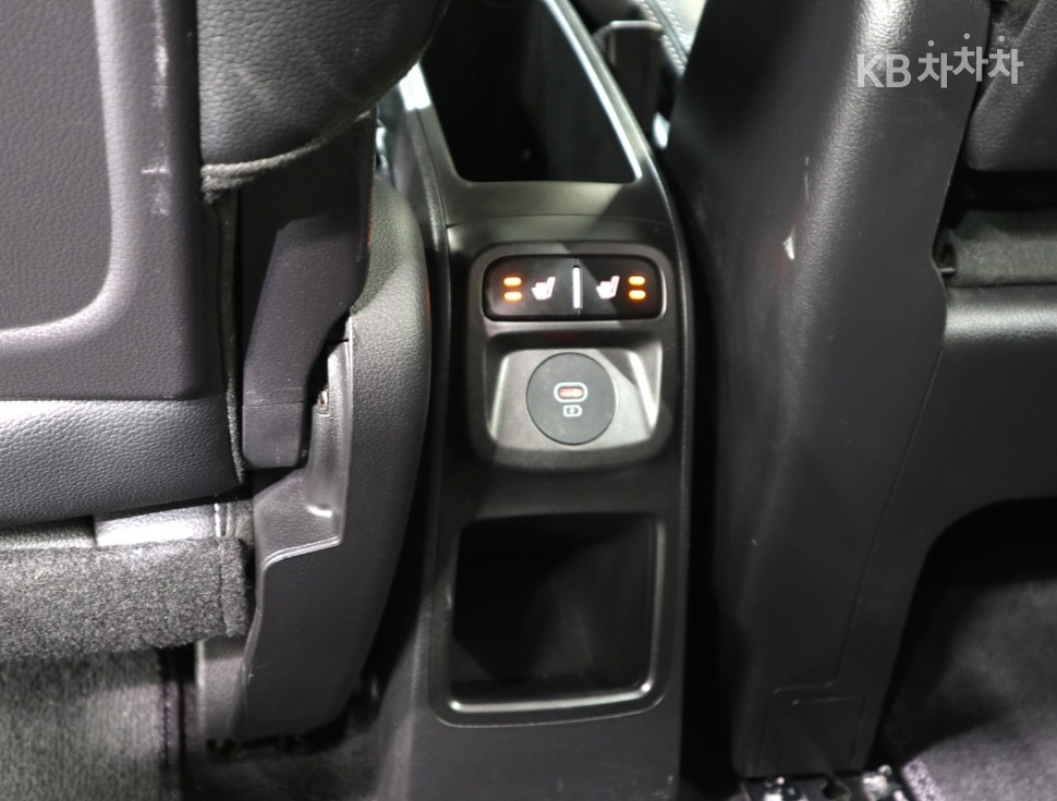 2023 - kia kia