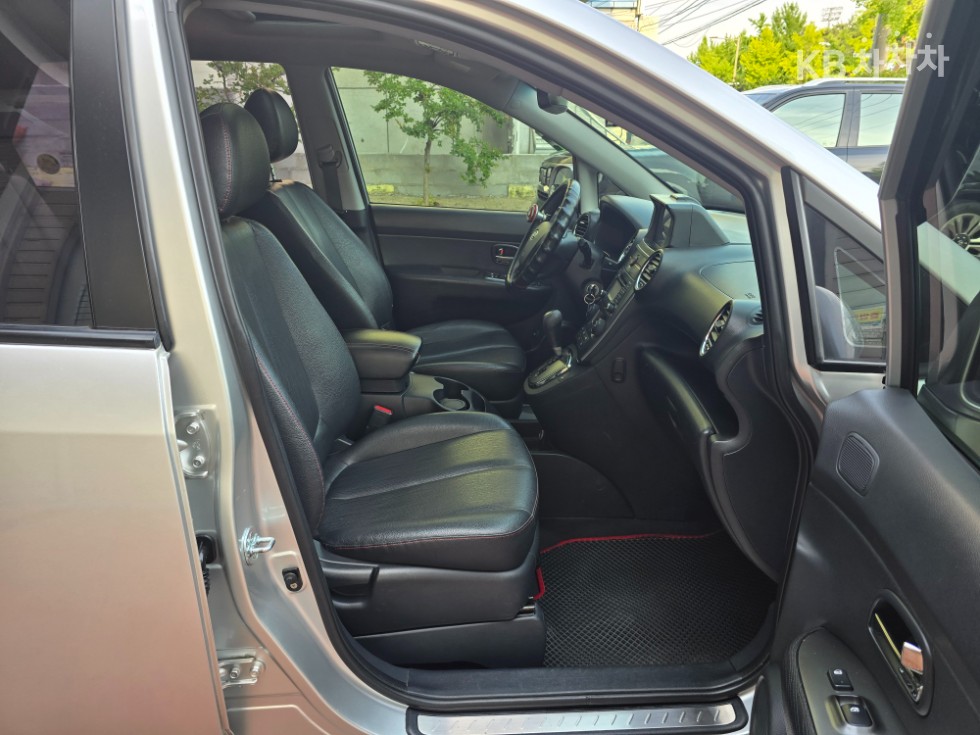 Kia Carens — miniaturë 18