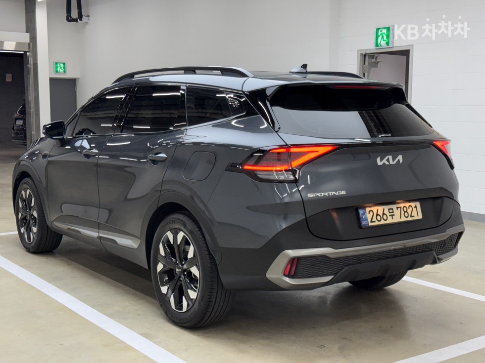 2023 - kia sportage