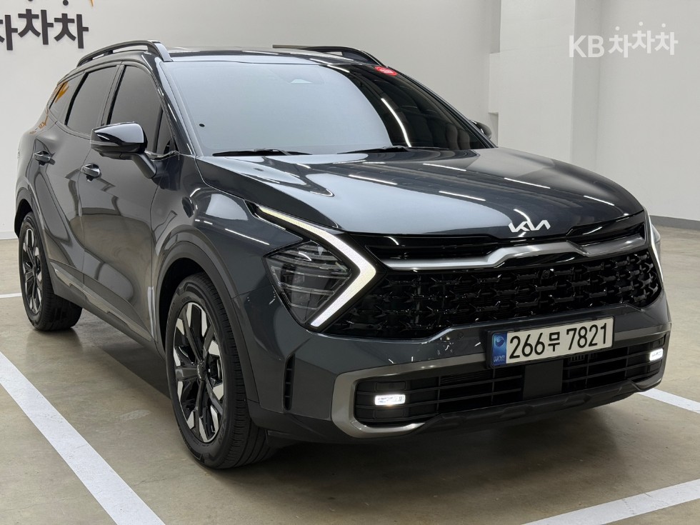 2023 - kia sportage