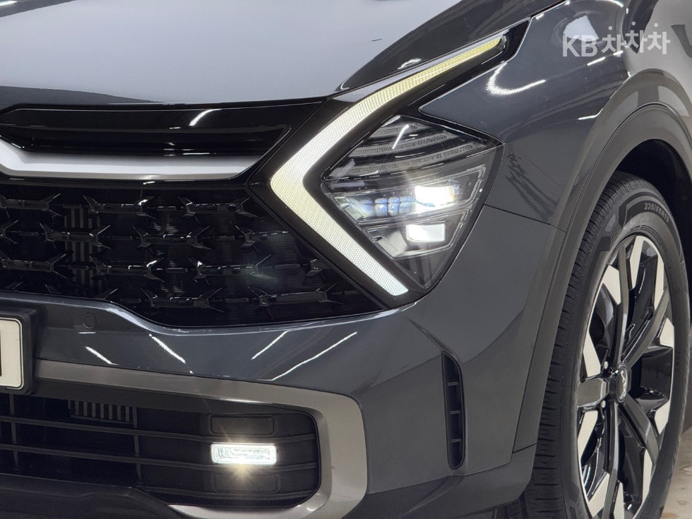 2023 - kia sportage