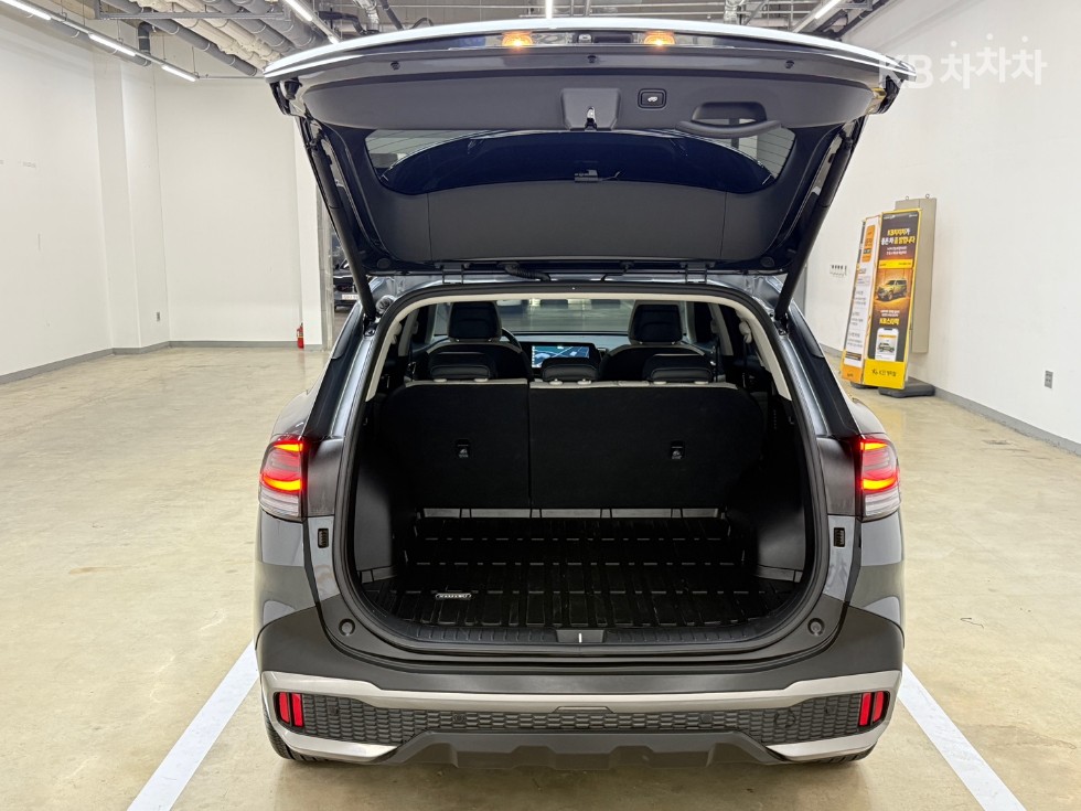 2023 - kia sportage