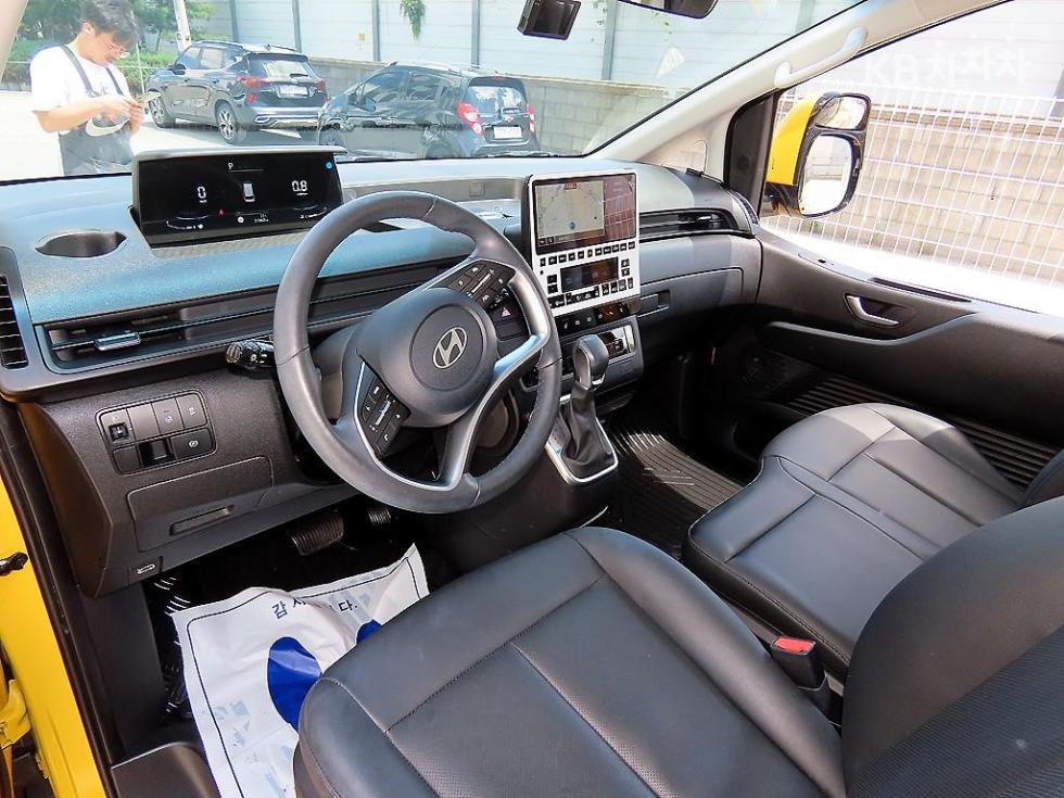 Hyundai Staria — miniaturë 7