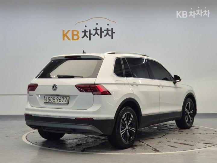 Volkswagen Tiguan 2.0 TDI Premium 4