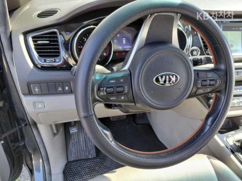 2016 - kia carnival