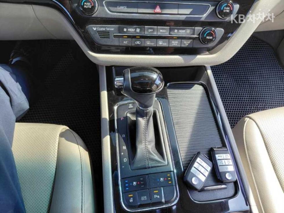 2016 - kia carnival