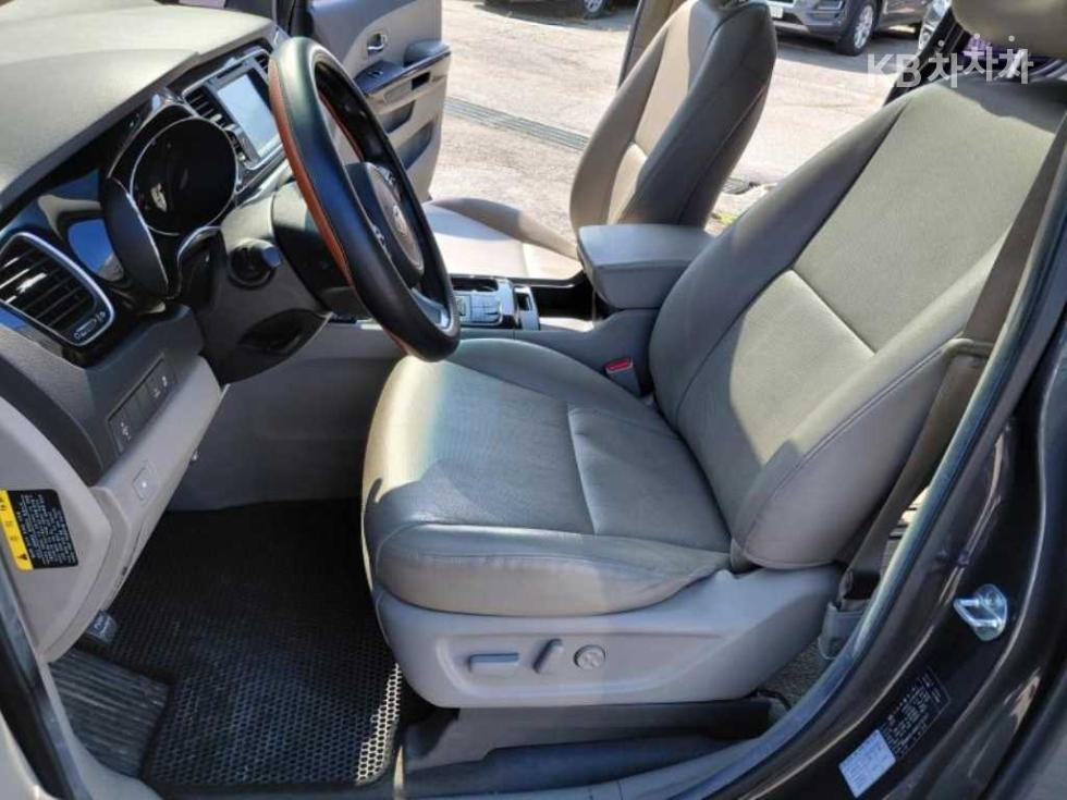 2016 - kia carnival