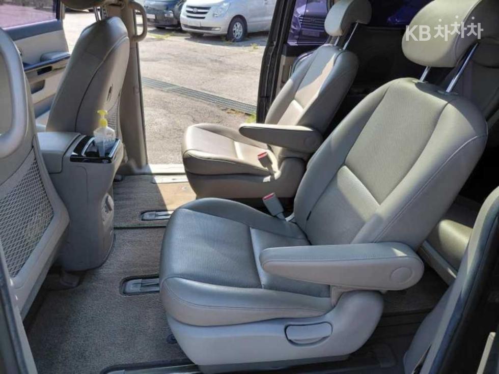 2016 - kia carnival
