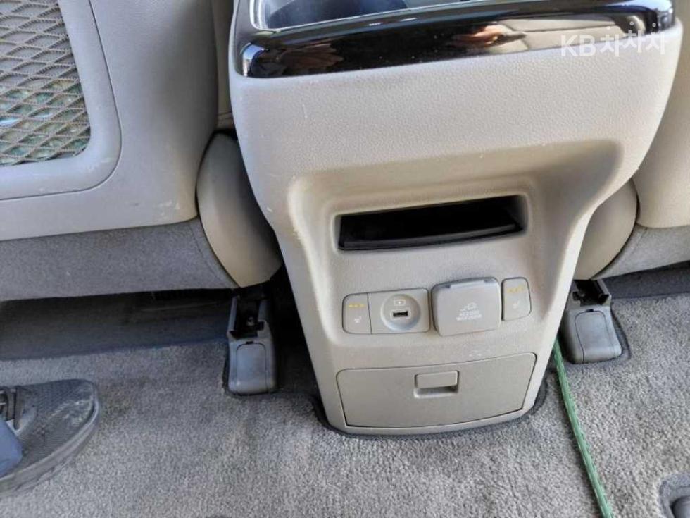 2016 - kia carnival