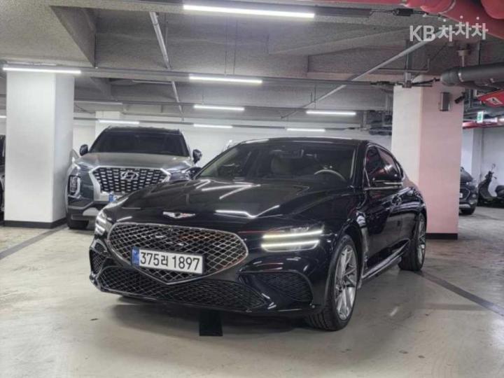 Genesis G70 2.0T 4WD Standard