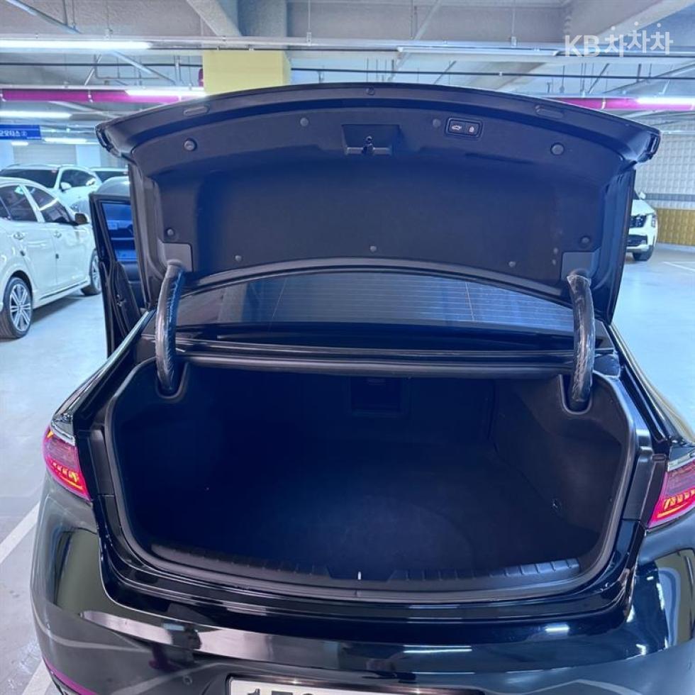 2019 - kia k7