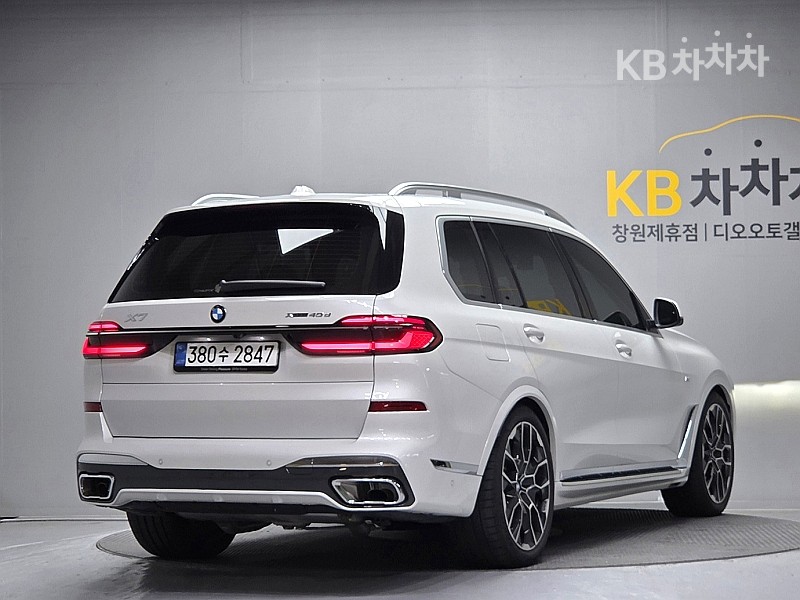 BMW X7 — miniaturë 2
