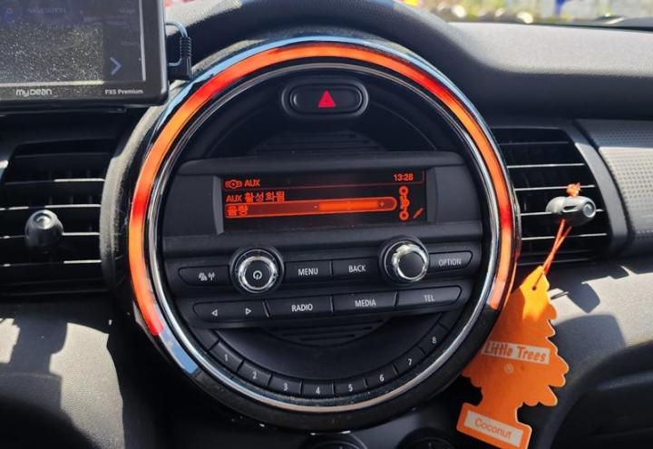 Mini Cooper 5 Duo 1.5 Base Type 9